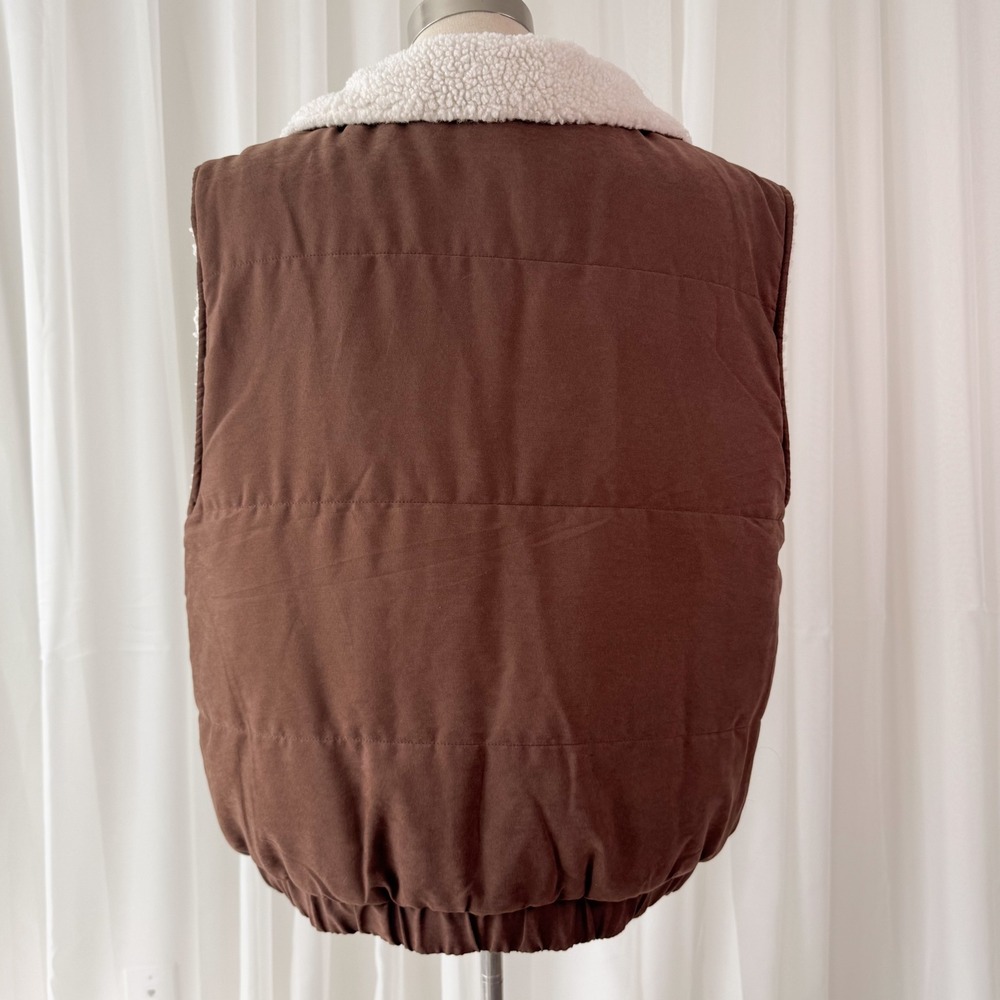 Reversible Puffer Vest Brown Cream Sherpa Fleece Cozy Layer Women's Medium - Picture 5 of 6